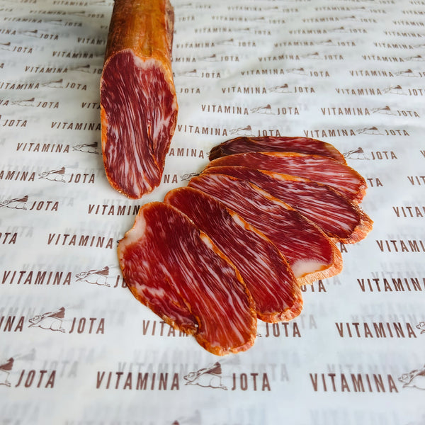 Surtido de embutidos ibéricos de bellota: chorizo, salchichón y lomo