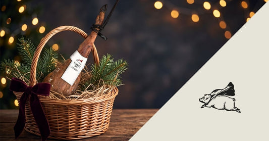 Cesta de Navidad con jamón ibérico, chorizo, salchichón y lomo de Vitamina Jota