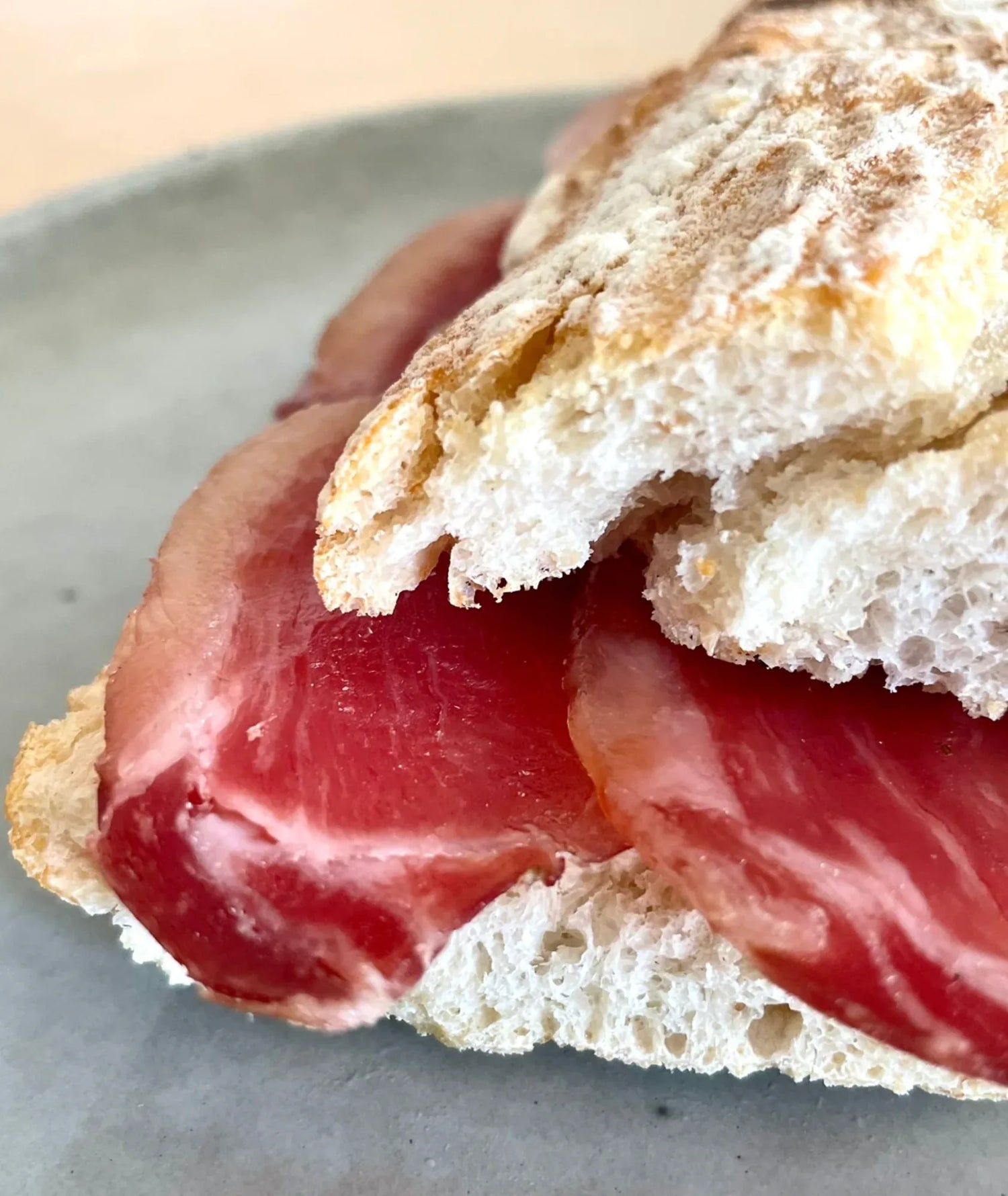 Bocadillo de lomo ibérico Nude - producto gourmet Vitamina Jota